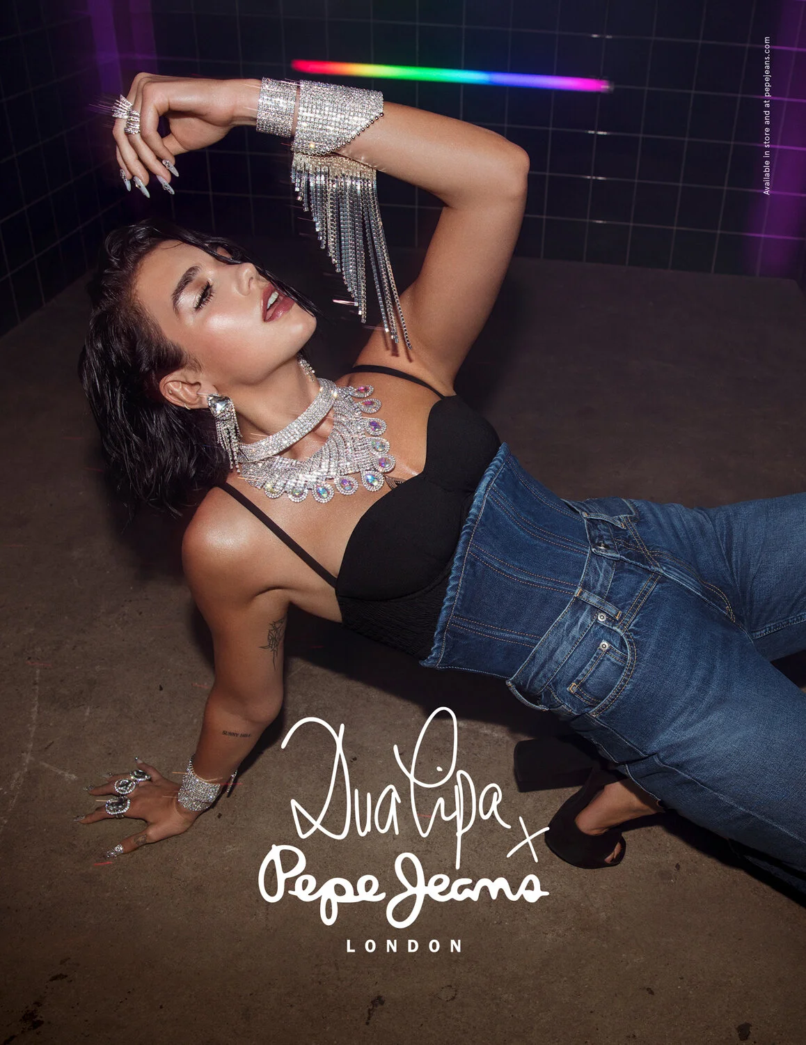 Dua lipa 2025 and pepe jeans